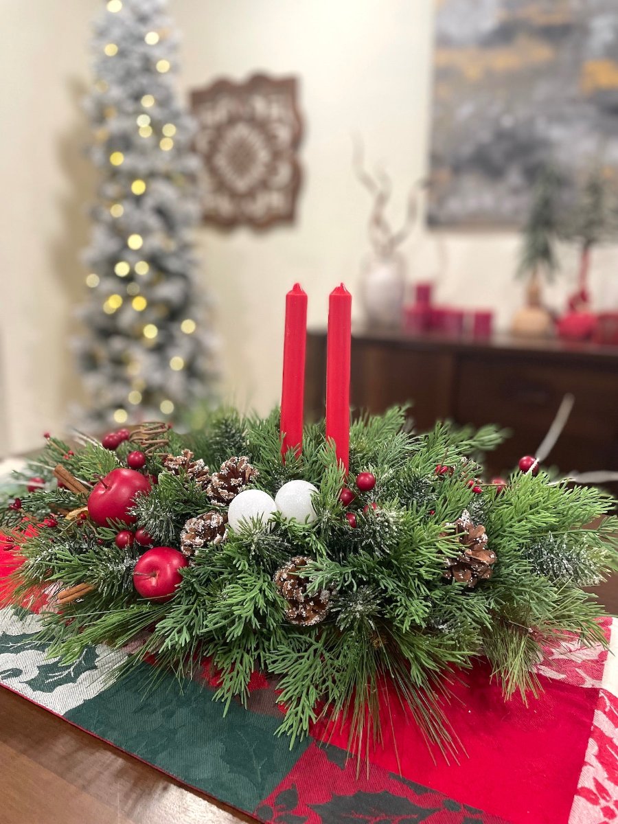 christmas centerpiece for dining table
