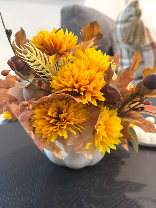 How to Decorate a Small Space for Fall Without Making It Feel Cluttered